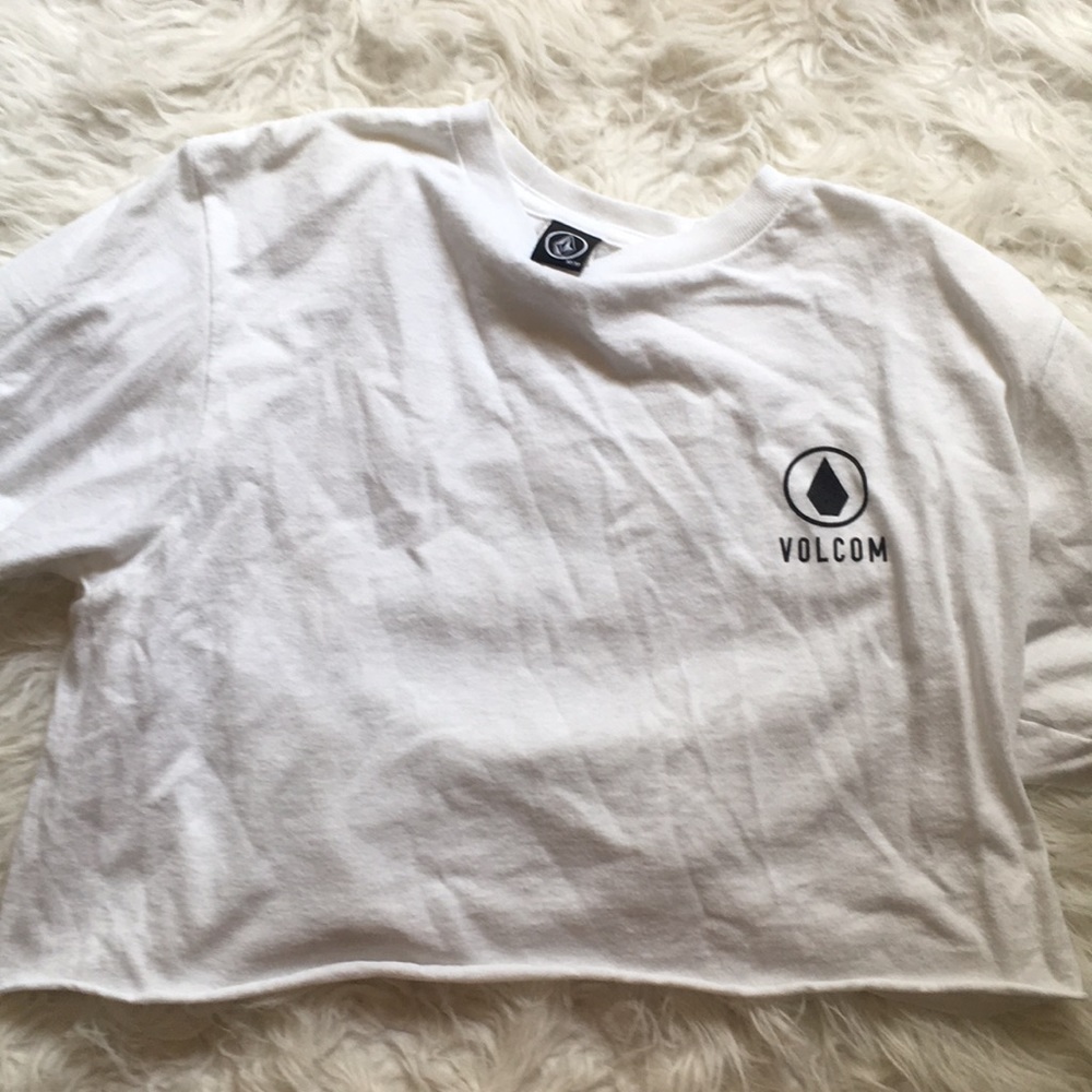 Volcom crop top !